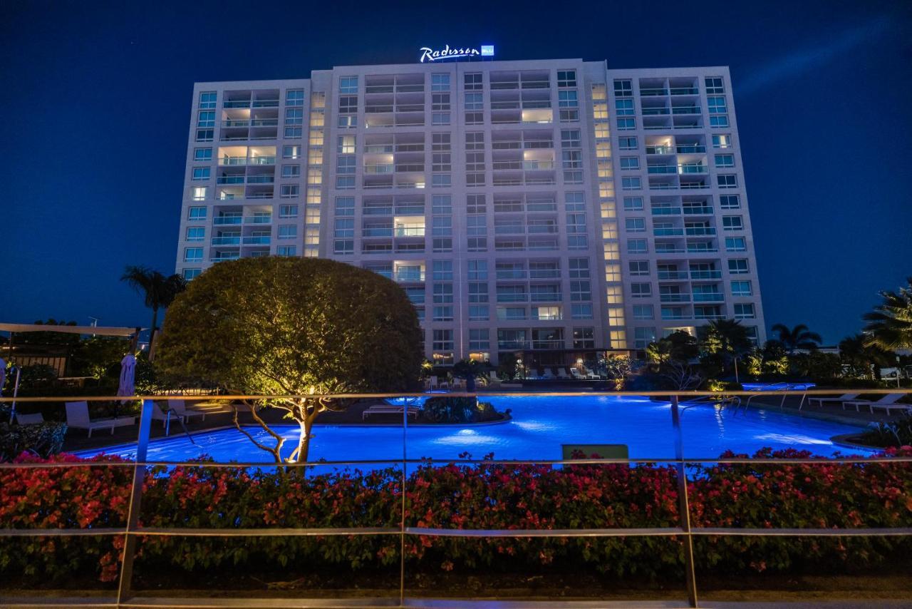 Hotel Radisson Blu Aruba Palm Beach Exterior foto